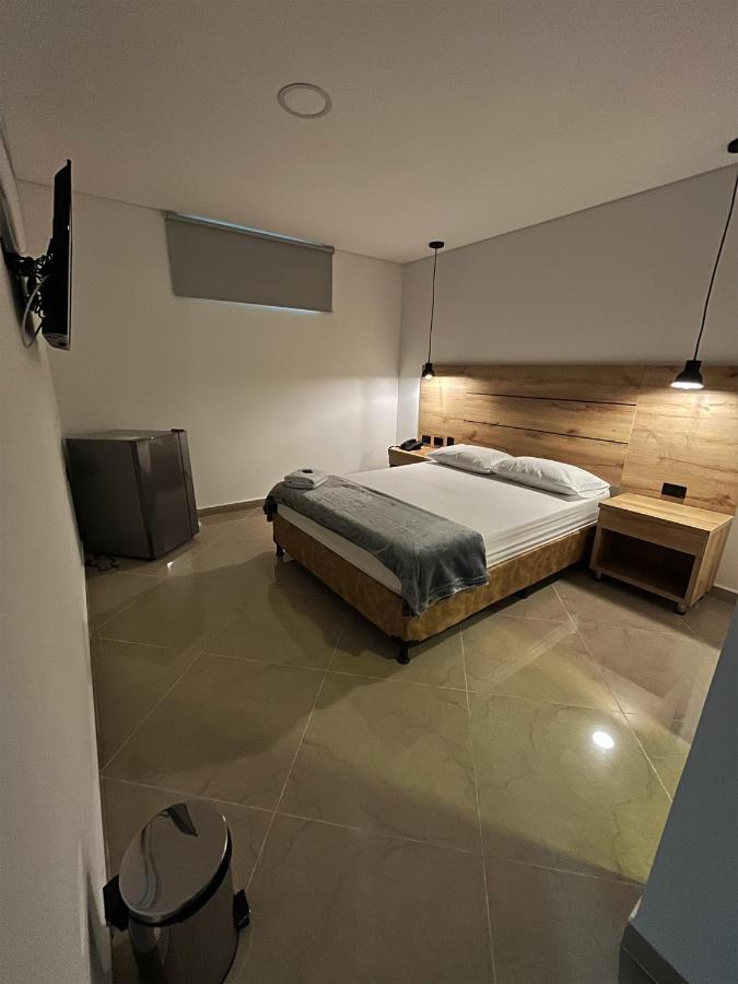 Hotel California City เมเดยิน ภายนอก รูปภาพ