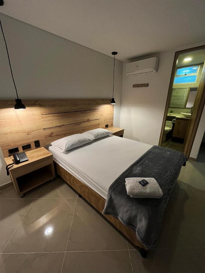 Hotel California City เมเดยิน ภายนอก รูปภาพ