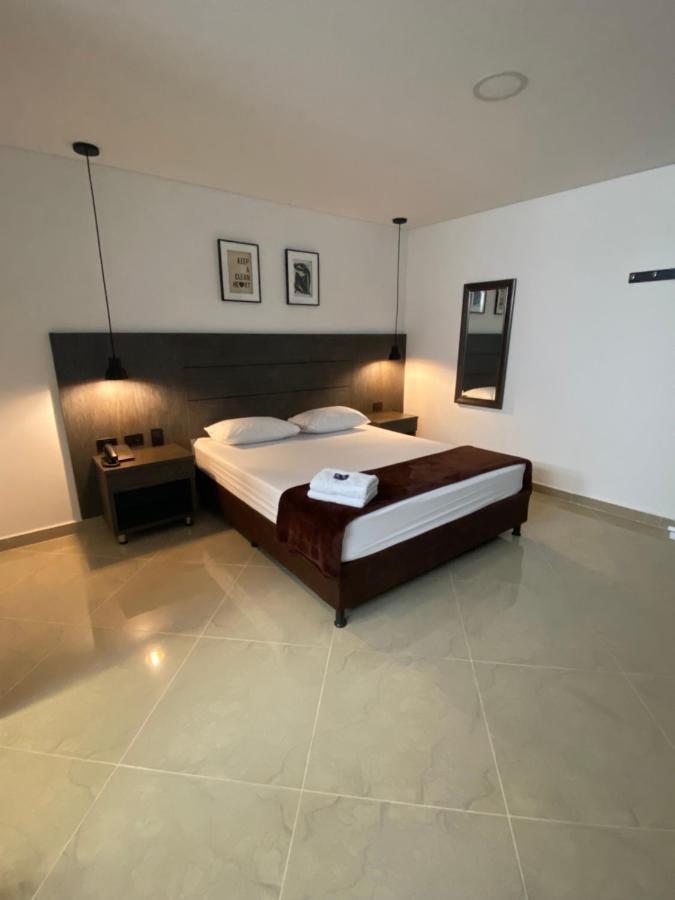 Hotel California City เมเดยิน ภายนอก รูปภาพ