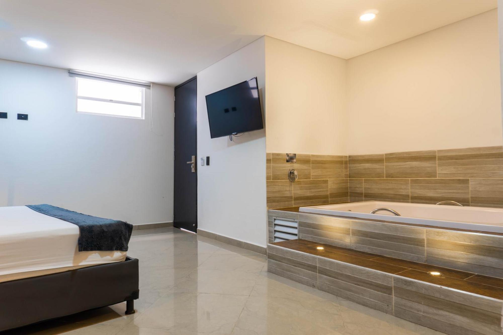 Hotel California City เมเดยิน ภายนอก รูปภาพ