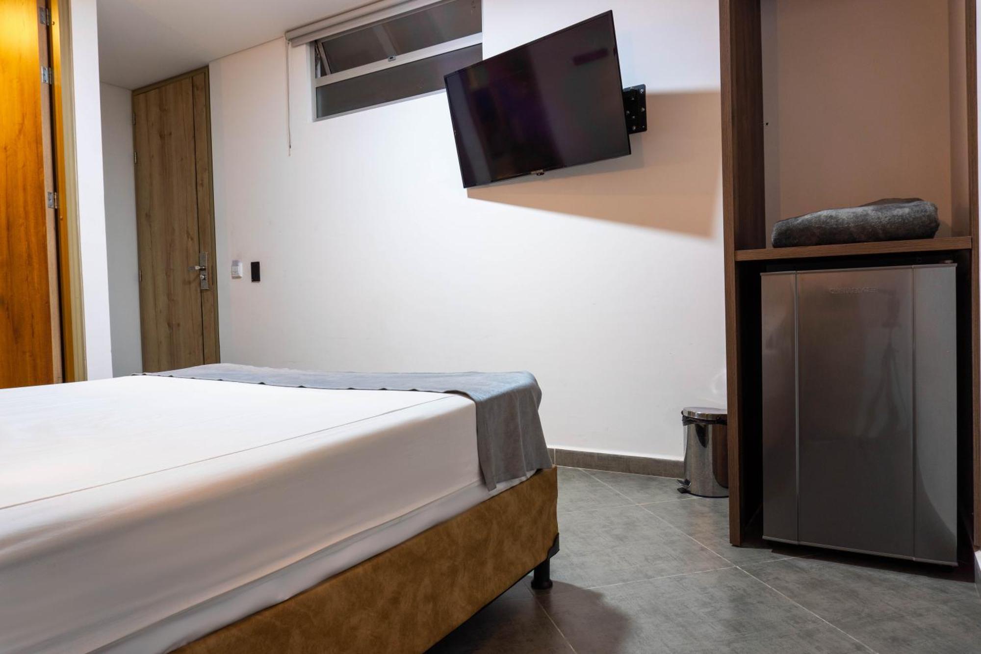 Hotel California City เมเดยิน ภายนอก รูปภาพ